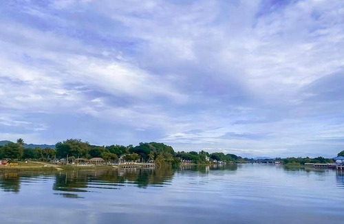 Ban Tai Boat Rental | 22 m² Houseboat ∙ 10 guests