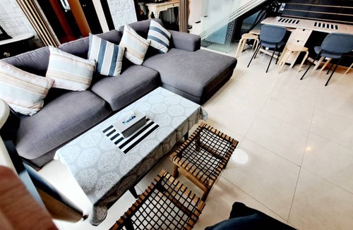 Khlong Toei Nuea Apartment | 229 m² Apartment ∙ 5 bedrooms ∙ 14 guests