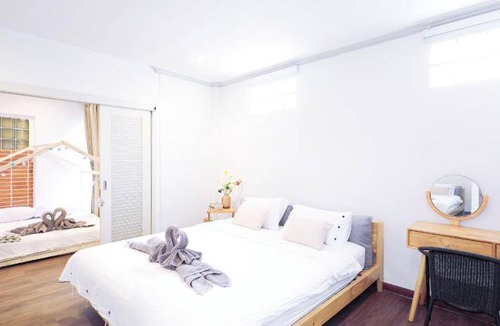 Ratchadaphisek Villa | 238 m² Villa ∙ 4 bedrooms ∙ 10 guests