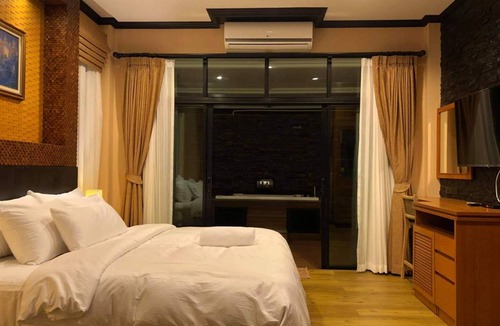Krabi Villa | 245 m² Villa ∙ 4 bedrooms ∙ 8 guests