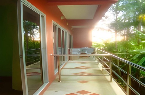 Downtown Krabi Bed & Breakfast | 25 m² Bed and breakfast ∙ 4 guests