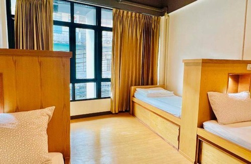 Thanon Phetchaburi Hostel | 26 m² Hostel ∙ 12 guests