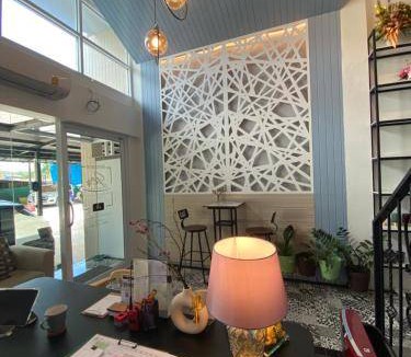 Lang Suan Hotel | 26 m² Hotel ∙ 5 guests