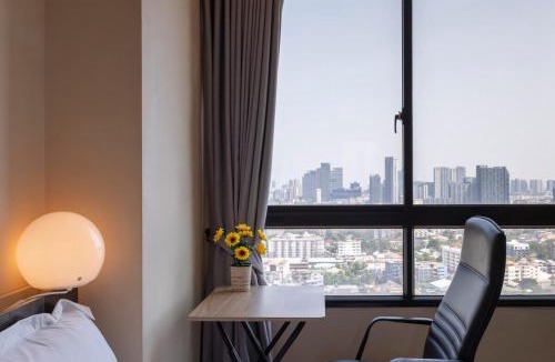 Suan Luang Apartment | 2Bed 2Bath LuxuryOnNutBTSE9 60sqmt GymPoolNetflix 2mins to BTS