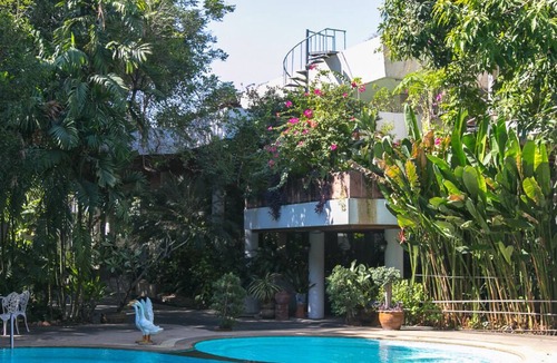 Samsen Nai House | 2BRs,Entire Fl,City Central,2mins to BTS Sanampao