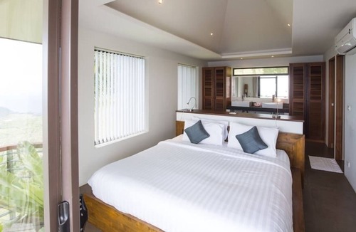 Mae Nam Villa | 3 Bedroom Panoramic Sea View Villa Angthong Hills