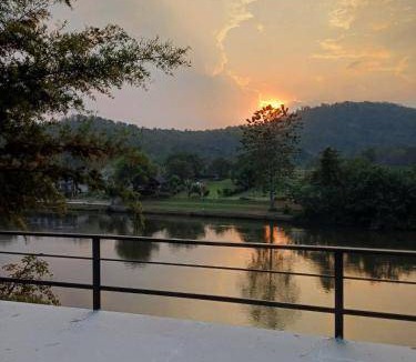 Kanchanaburi Resort | 30 m² Resort ∙ 3 guests