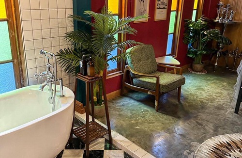 Khlong Tan Nuea House | 300 m² House ∙ 6 bedrooms ∙ 16 guests