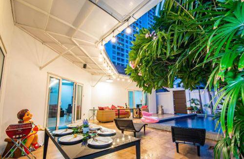 Pratumnak Hill Villa | 300 m² Villa ∙ 3 bedrooms ∙ 10 guests