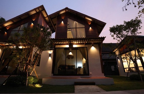 Bang Kobua Hotel | 32 m² Hotel ∙ 2 guests