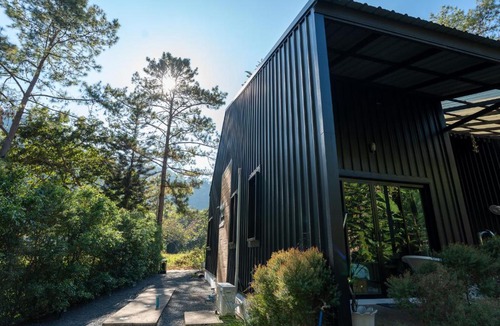 Mae Rim House | 360 Black Cabin - Mountain View & Warm Mineral Pool