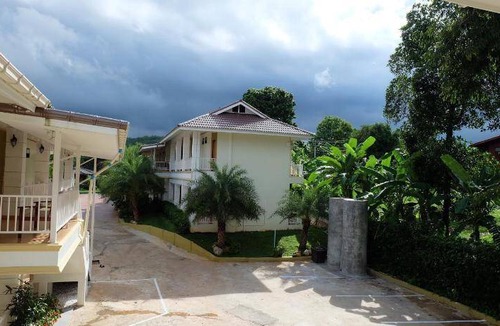 Sangkhla Buri Resort | 39 m² Resort ∙ 6 guests