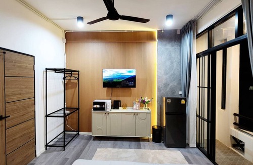 Bang Na House | 3BR Family House Bangna, 200 sqm, 6 Guests, Near BTS Bearing & BITEC