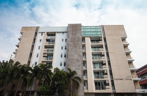 Khlong Toei Nuea Condo | 3C - Short-Term Rental Allowed - Downtown Bkk Serviced Apartment