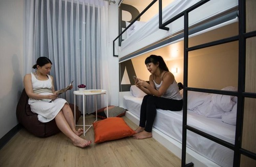 Khlong Tan Bed & Breakfast | 4 Bedroom MonkeyNap Hostel