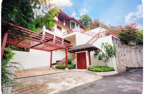 Patong House | 4-bedroom Patong sea view Breakfast included
