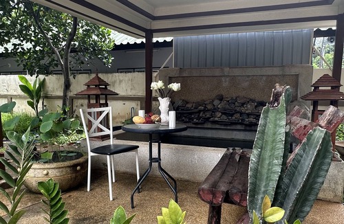 Wat Ket House | 4-Bedroom House in Lovely Chiang Mai with AC and WiFi