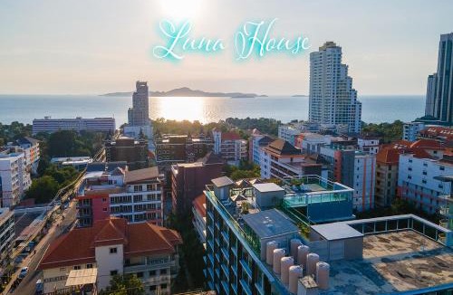 Pratumnak Hill House | 4 Bedroom Town Villa With Private Pool
