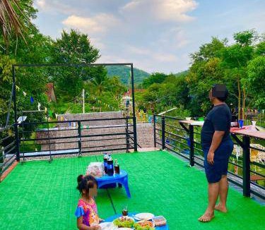 Kaeng Krachan Bed & Breakfast | 40 m² Bed and breakfast ∙ 9 guests