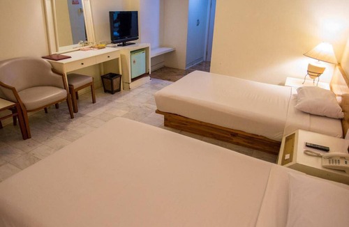 Uttaradit Hotel | 40 m² Hotel ∙ 3 guests