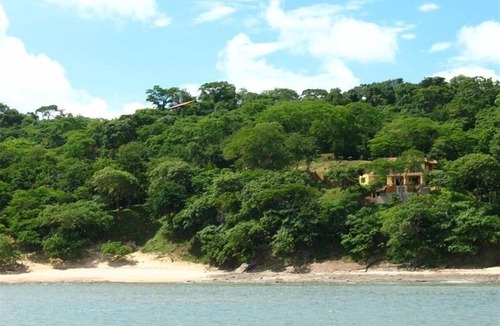 Northern Atlantic Autonomous Region House | 4000 Square Foot Luxury Beachfront Villa with Infinity Pool