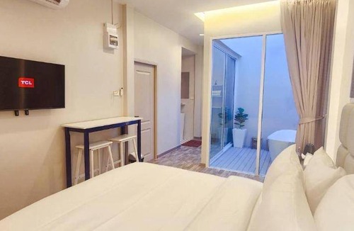 Racha Thewa Resort | 42 m² Resort ∙ 4 guests