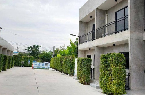 Prawet Resort | 44 m² Resort ∙ 5 guests