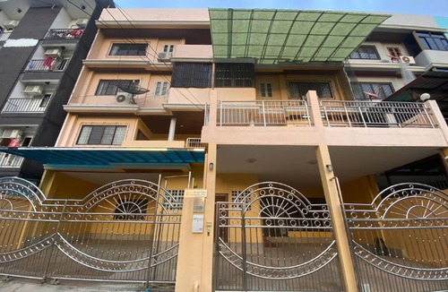 Phra Khanong Hotel | 45 m² Hotel ∙ 10 guests