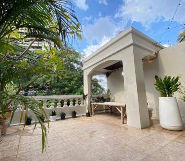 Ekkamai House | 450 m² House ∙ 6 bedrooms ∙ 12 guests
