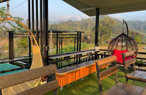 Huai Makhuea Som Hotel | 48 m² Hotel ∙ 3 bedrooms ∙ 6 guests