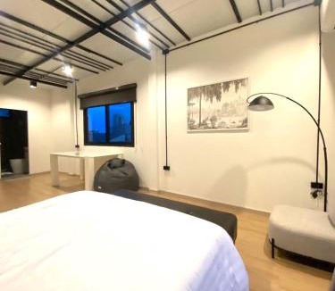 Phra Khanong Nuea House | 4Beds 4Baths New Renovated Entire House BTS Ekkamai