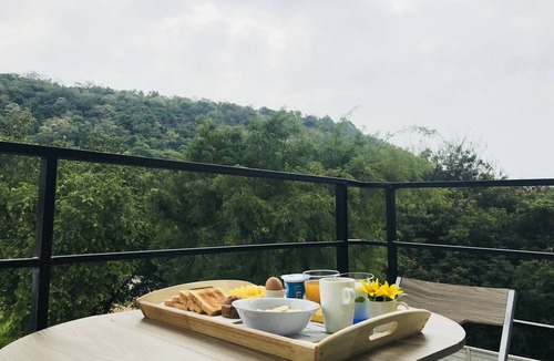 Pranburi House | 5-bedroom mountain view house in Khao Tao town near Sai Noi and Prankiri beaches