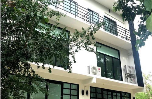 Pranburi House | 5-bedroom mountain view house in Khao Tao town near Sai Noi and Prankiri beaches