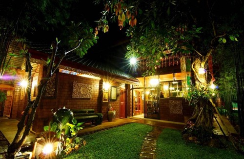 Mae Sot House | 50 m² Motel ∙ 5 guests