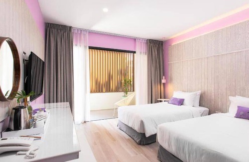 Ranong Hotel | 58 m² Hotel ∙ 127 guests