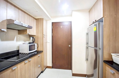 Khlong Toei Nuea Condo | 5A - Short-Term Rental Allowed - Downtown Bkk Serviced Apartment