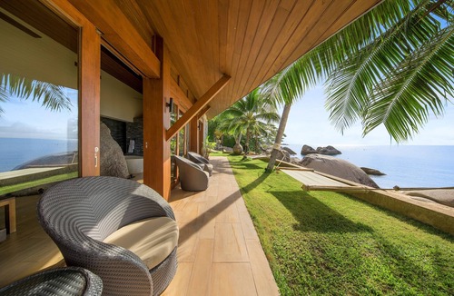 Maret Villa | 5BR Luxury Beachfront Villa | Lamai
