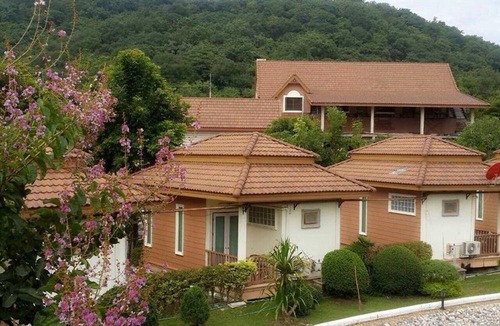 Saraburi Hotel | 60 m² Hotel ∙ 10 guests