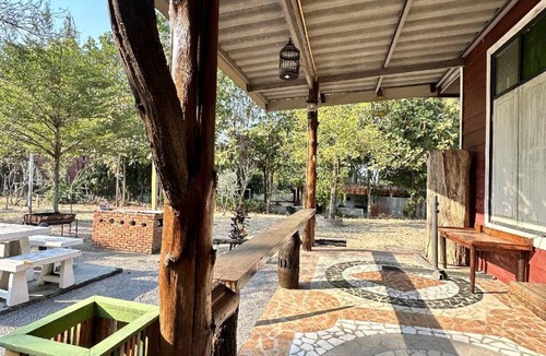 Suan Phueng House | 600 m² Bungalow ∙ 2 guests