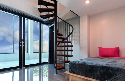 Khlong Khut Villa | 600 m² Villa ∙ 3 bedrooms ∙ 16 guests