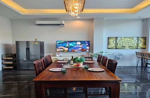 Khlong Khut Villa | 600 m² Villa ∙ 3 bedrooms ∙ 16 guests