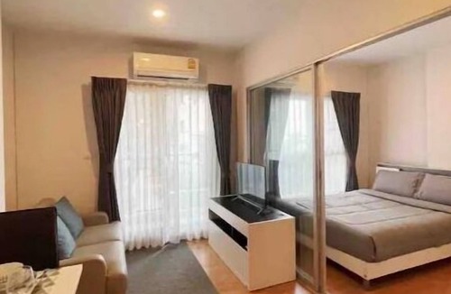 Bang Khae Condo | 60m MRT, 1BR Condo with Inf. Pool, Balcony & Gym