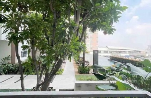 Bang Khae Condo | 60m MRT, 1BR Condo with Inf. Pool, Balcony & Gym