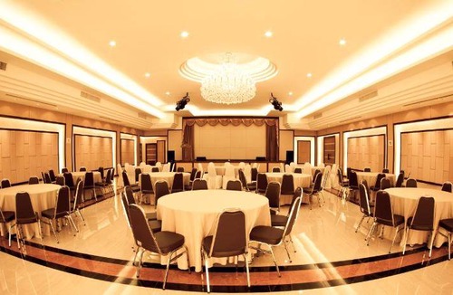 Don Tum Resort | 65 m² Resort ∙ 6 bedrooms ∙ 8 guests