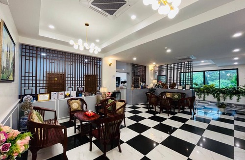 Chanthaburi Hotel | 70 m² Hotel ∙ 2 bedrooms ∙ 9 guests