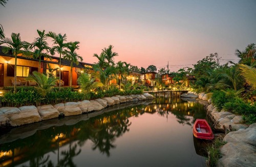 Rayong Resort | 70 m² Resort ∙ 15 guests