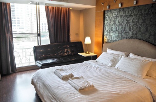 Khlong Toei Nuea Condo | 7B - Luxurious 5-Bedroom Condo in Central Bangkok with Rooftop Pool