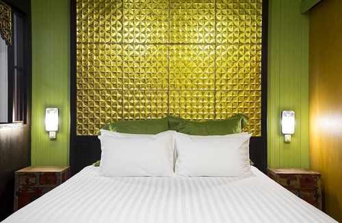 Chan Kasem Bed & Breakfast | 8 Pax. Self-Serviced @ Art & Tiles Gallery