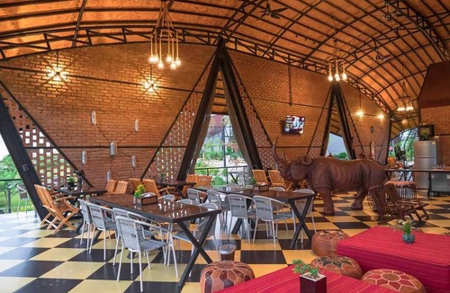 Pa Sang Resort | 80 m² Resort ∙ 4 guests