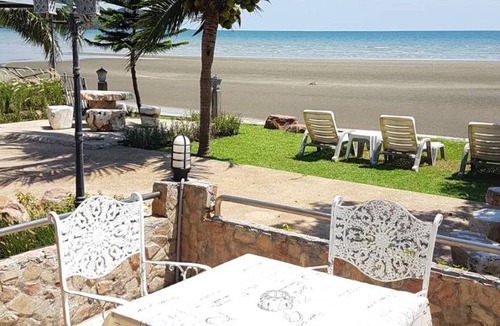 Khlong Khut Resort | 90 m² Resort ∙ 2 bedrooms ∙ 6 guests